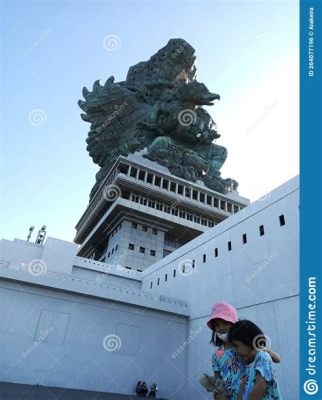 The Garuda Wisnu Kencana Statue - Uma obra monumental esculpida com precisão e majestosa!